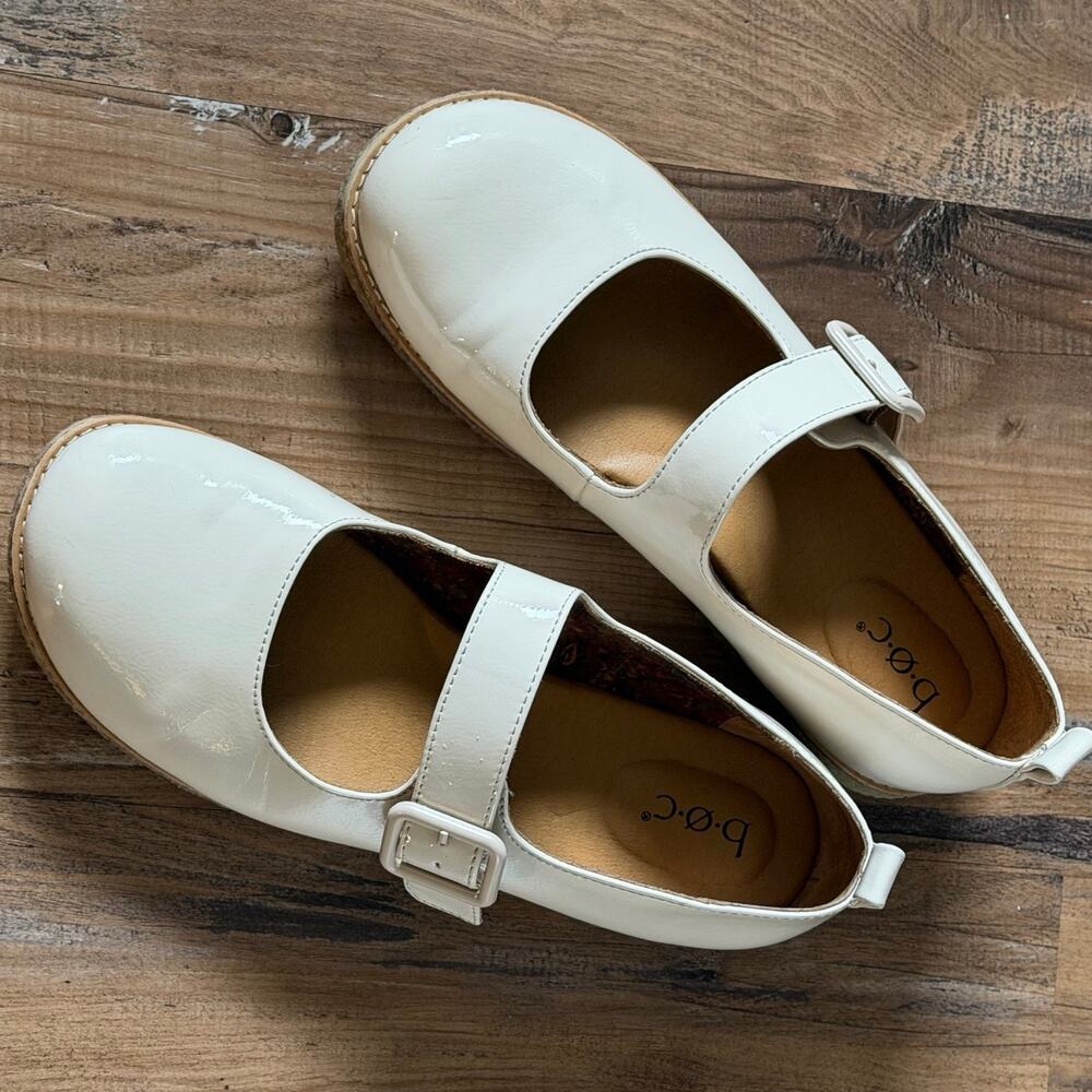 BOC by Born Lara Women's Round Closed Toe Mary Jane Shoes